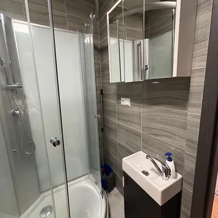 Skvelo Zariadena Garsonka