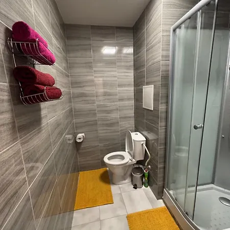 Apartamento Skvelo Zariadena Garsonka